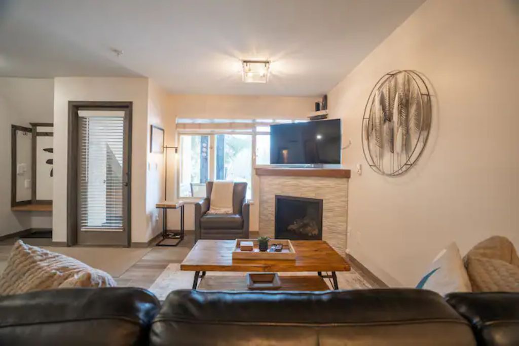 Photo of Livingroom in Whistler Village