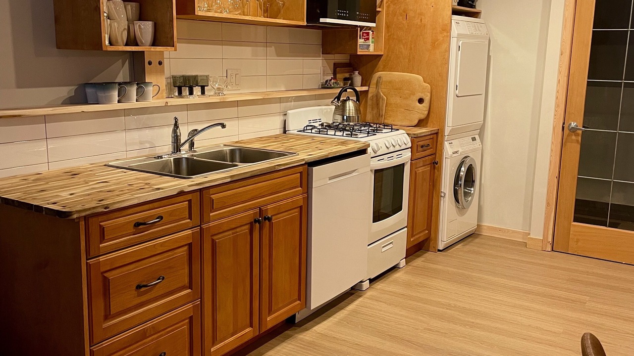 Photo of Kitchen in Apex Mountain