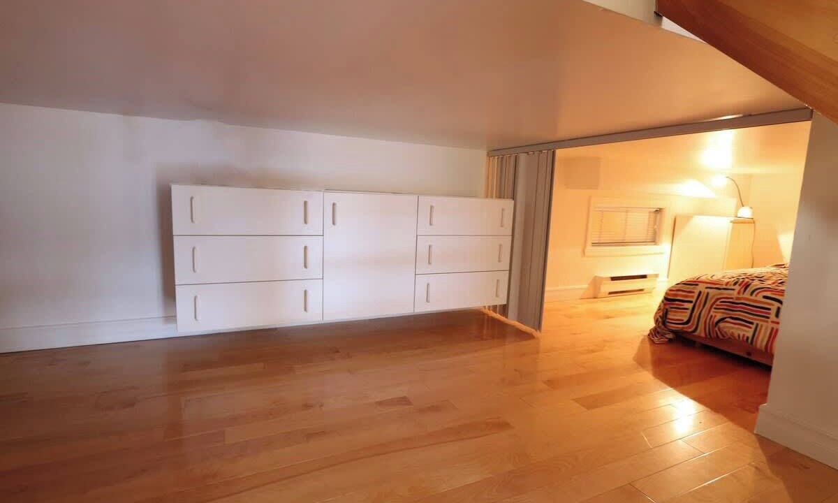 Photo of Bedroom in Stoneham