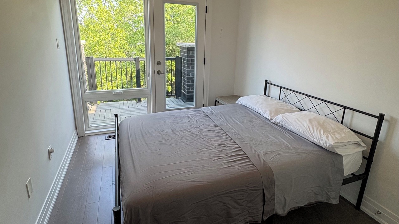 Photo of Bedroom in Richmond Hill