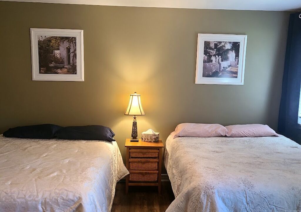 Photo of Bedroom in Point Clark