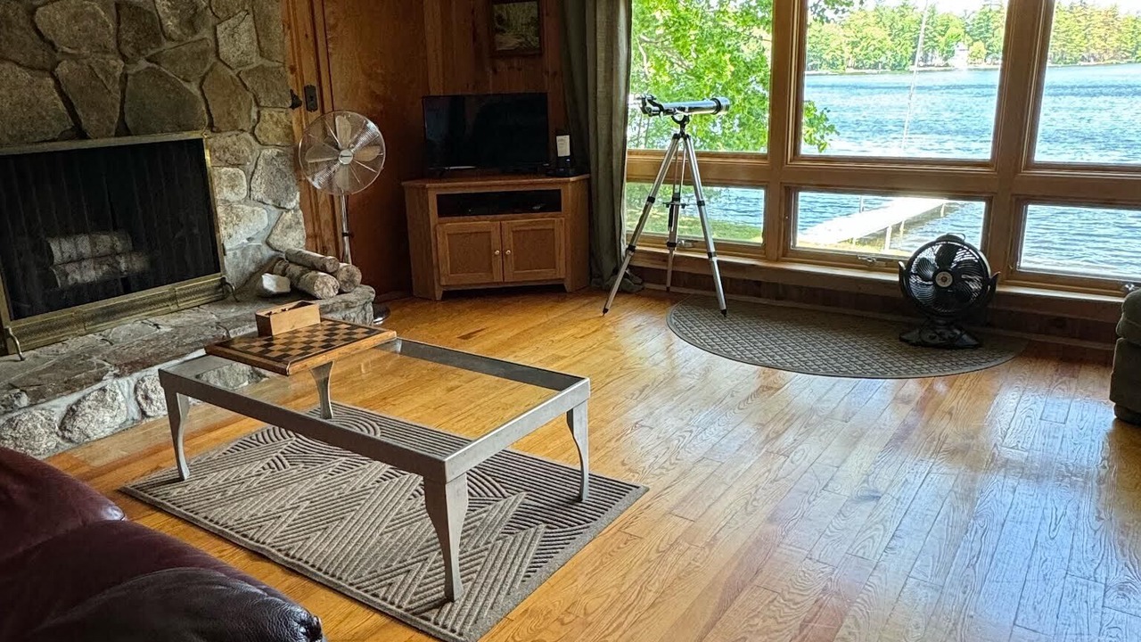 Photo of Livingroom in Raymond
