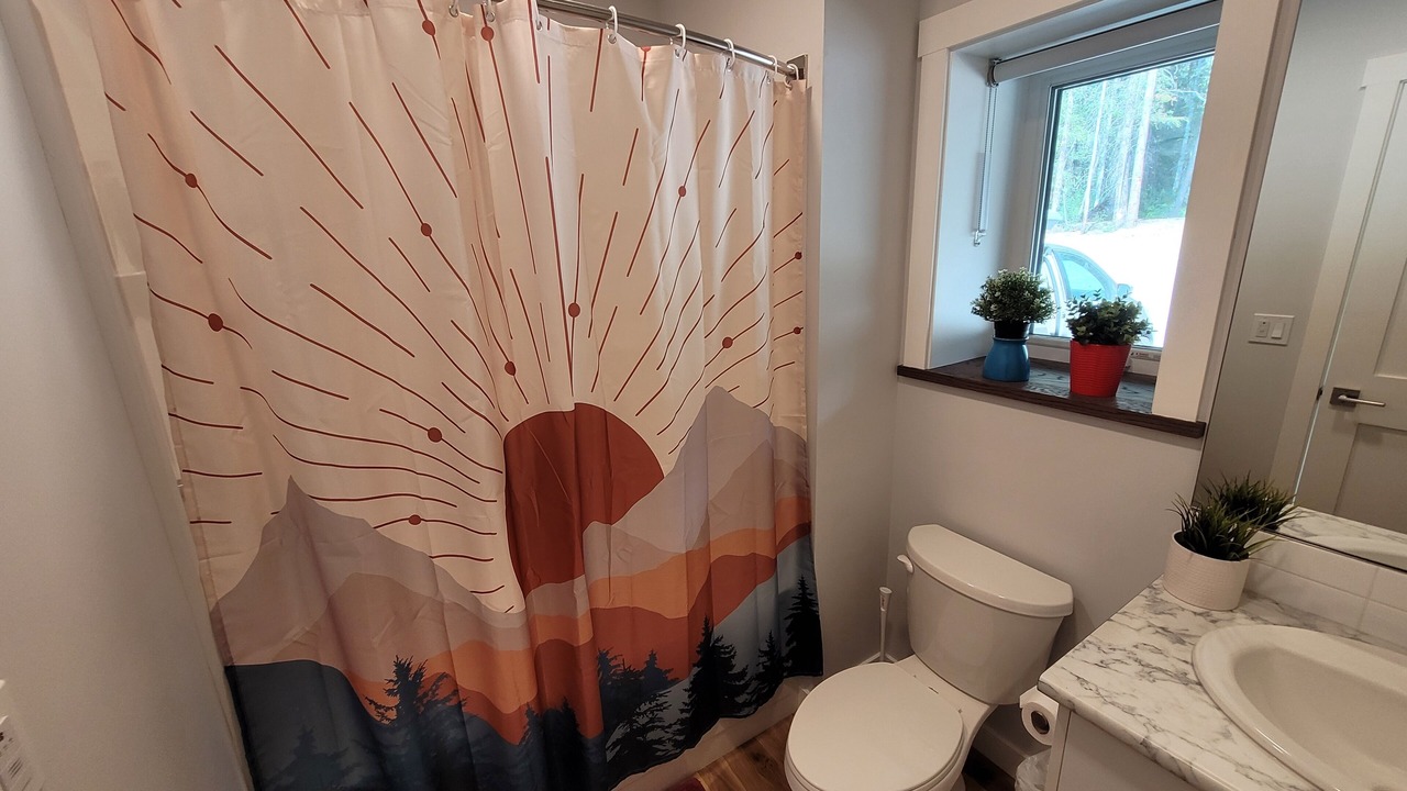 Photo of Bathroom in Golden