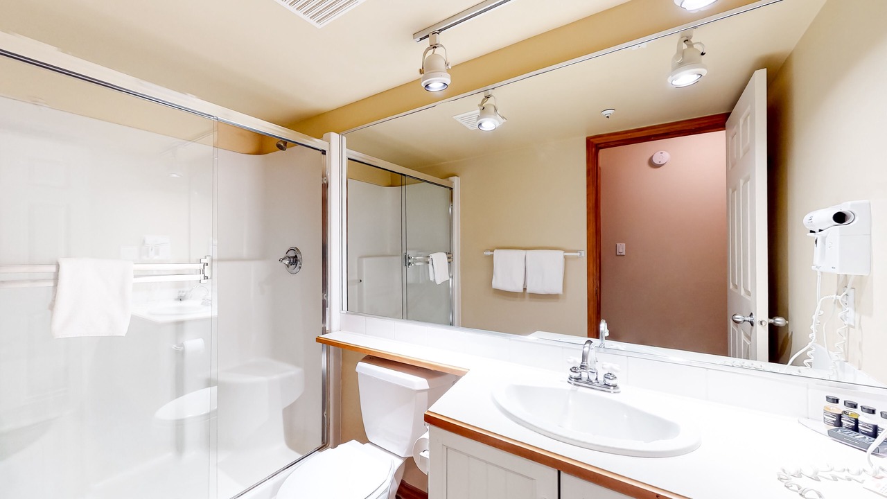 Photo of Bathroom in Upper Village
