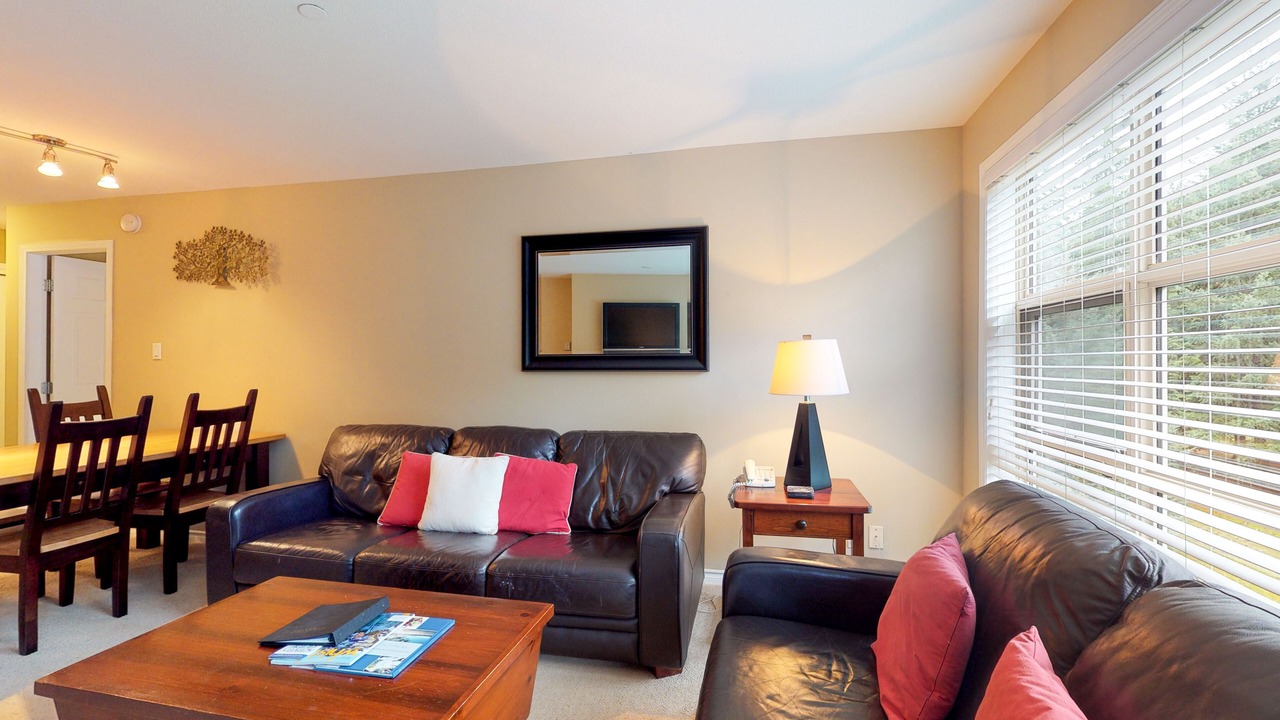 Photo of Livingroom in Upper Village