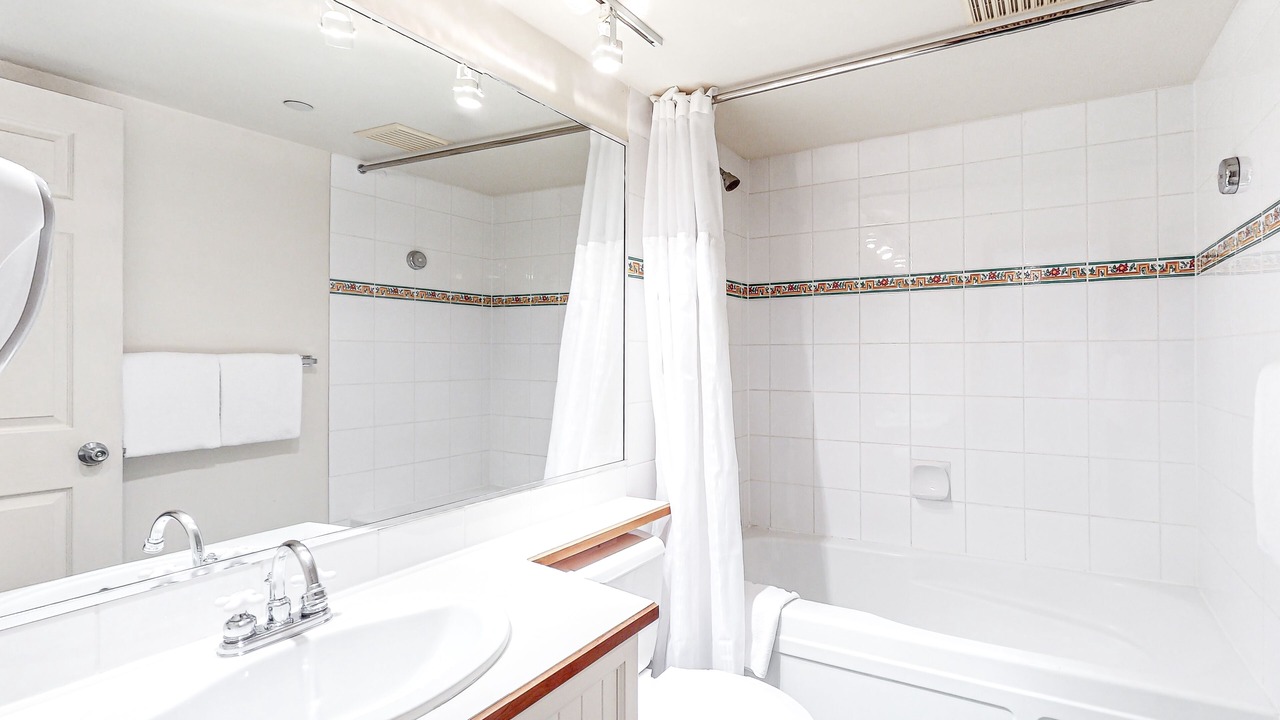 Photo of Bathroom in Upper Village