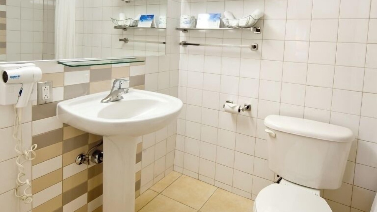 Photo of Bathroom in Milton Park