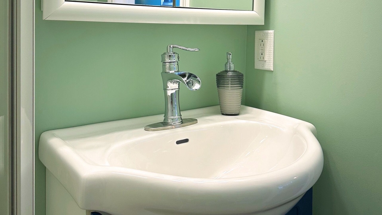 Photo of Bathroom in Norman's Cove-Long Cove