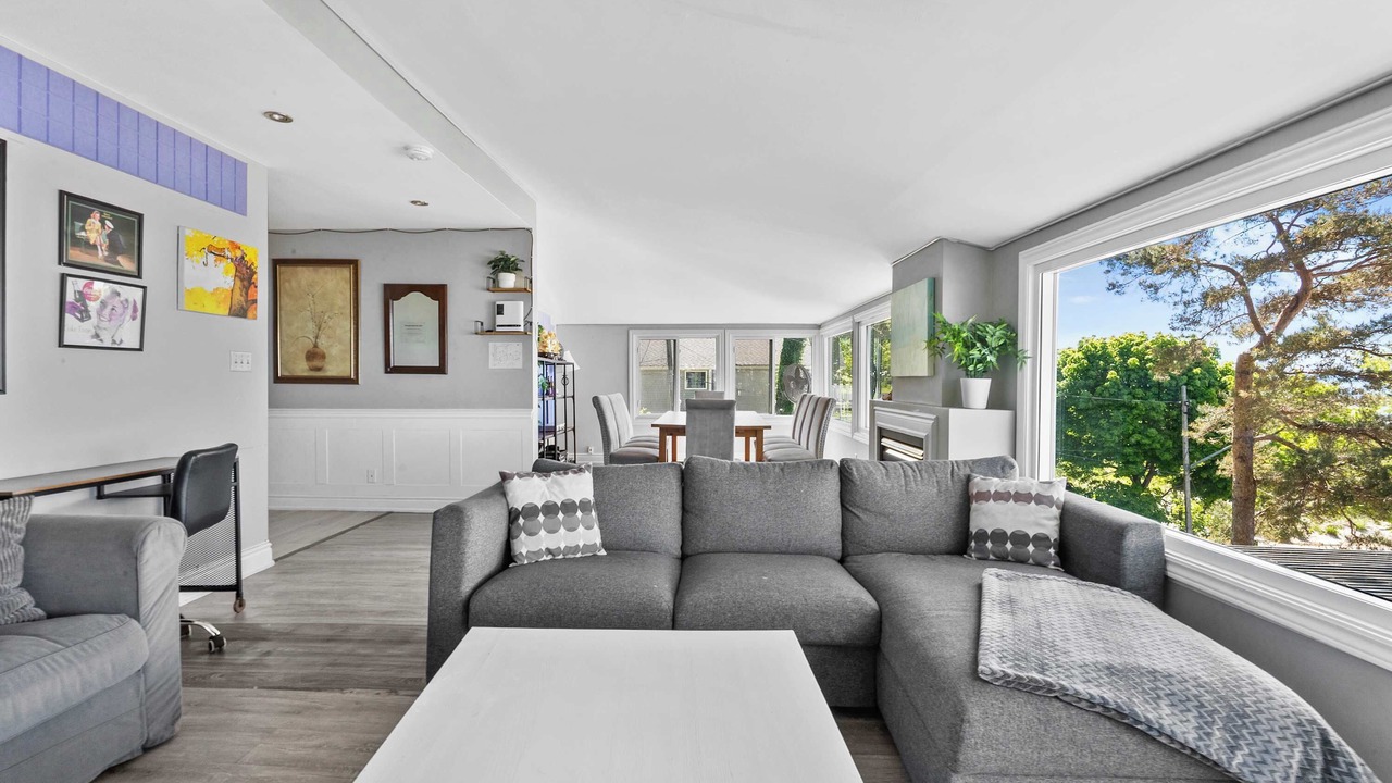 Photo of Livingroom in Ontario