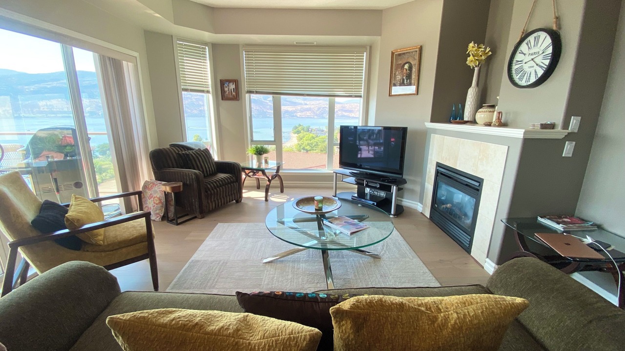 Photo of Livingroom in Kelowna Central Business District