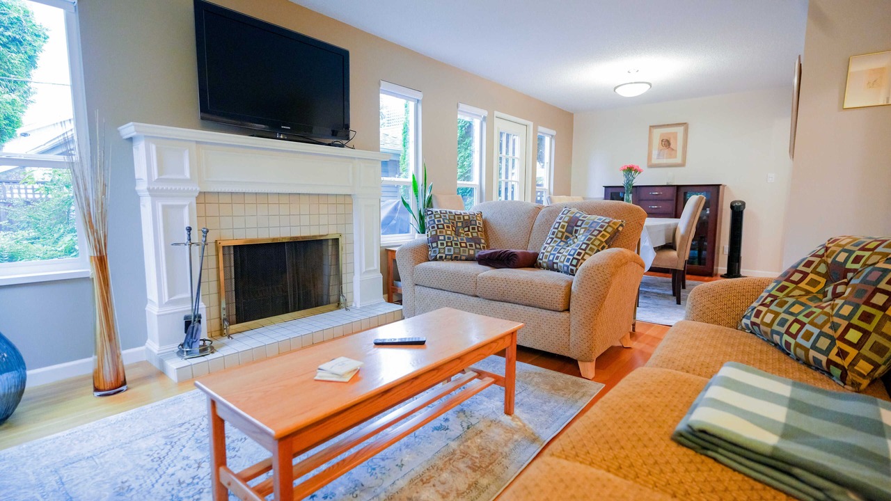 Photo of Livingroom in Kitsilano