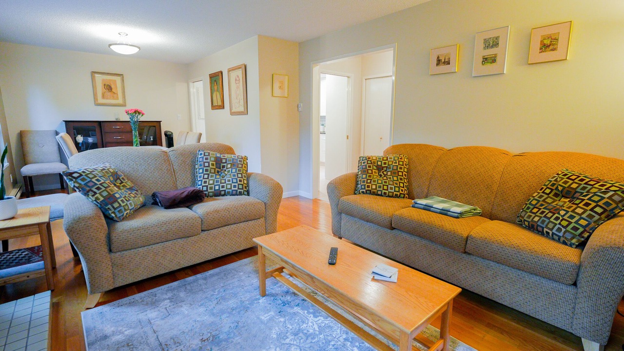 Photo of Livingroom in Kitsilano