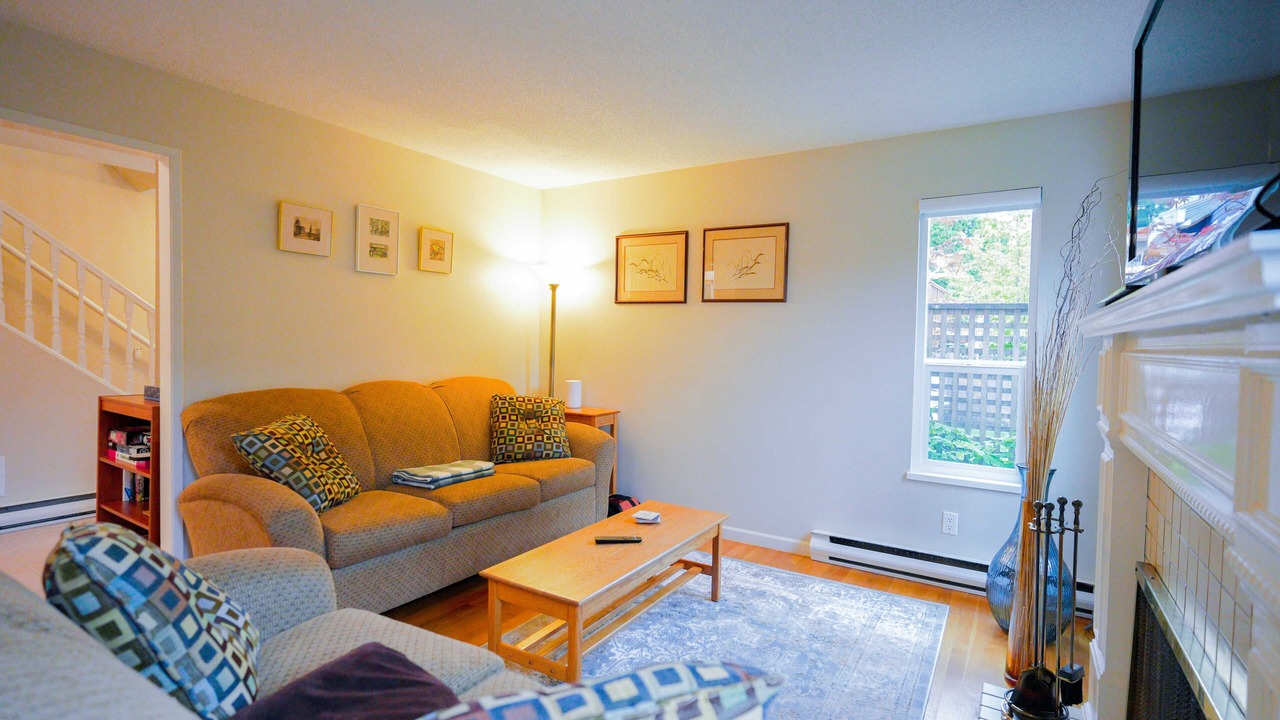 Photo of Livingroom in Kitsilano