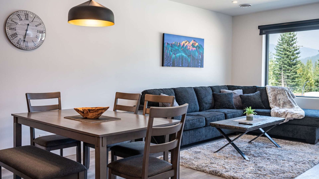 Photo of Livingroom in Revelstoke