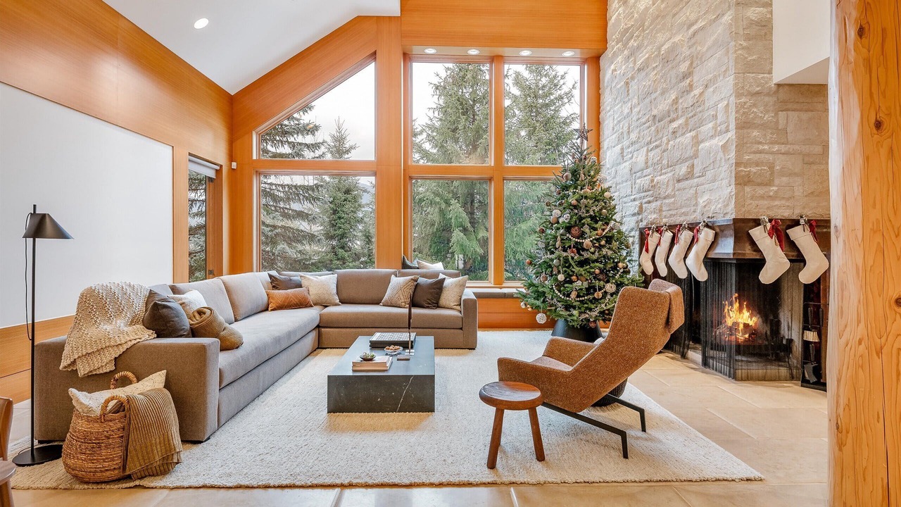 Photo of Livingroom in Upper Village