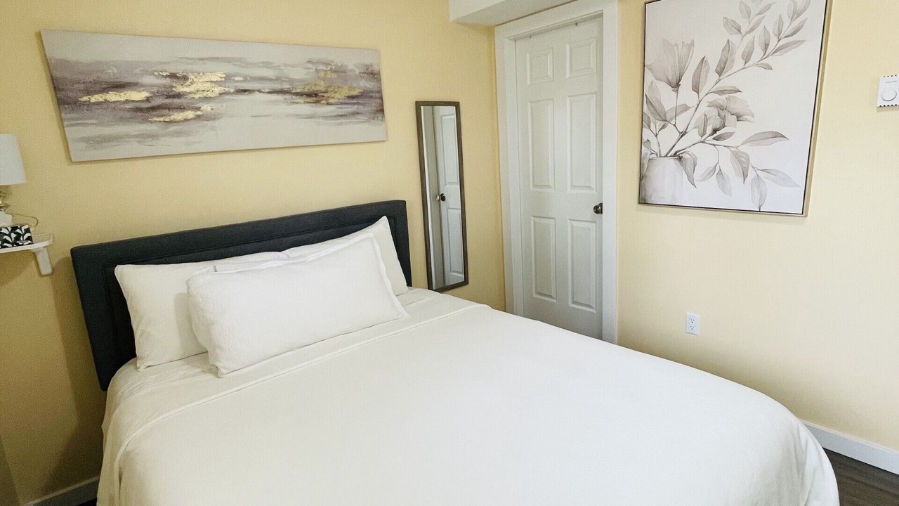 Photo of Bedroom in Saanich West