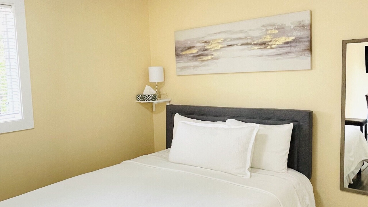 Photo of Bedroom in Saanich West