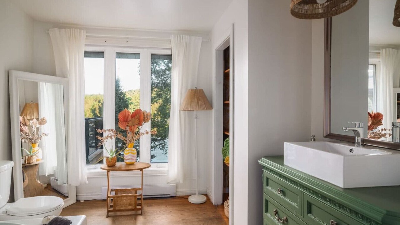 Photo of Bathroom in Saint-Alexis-des-Monts
