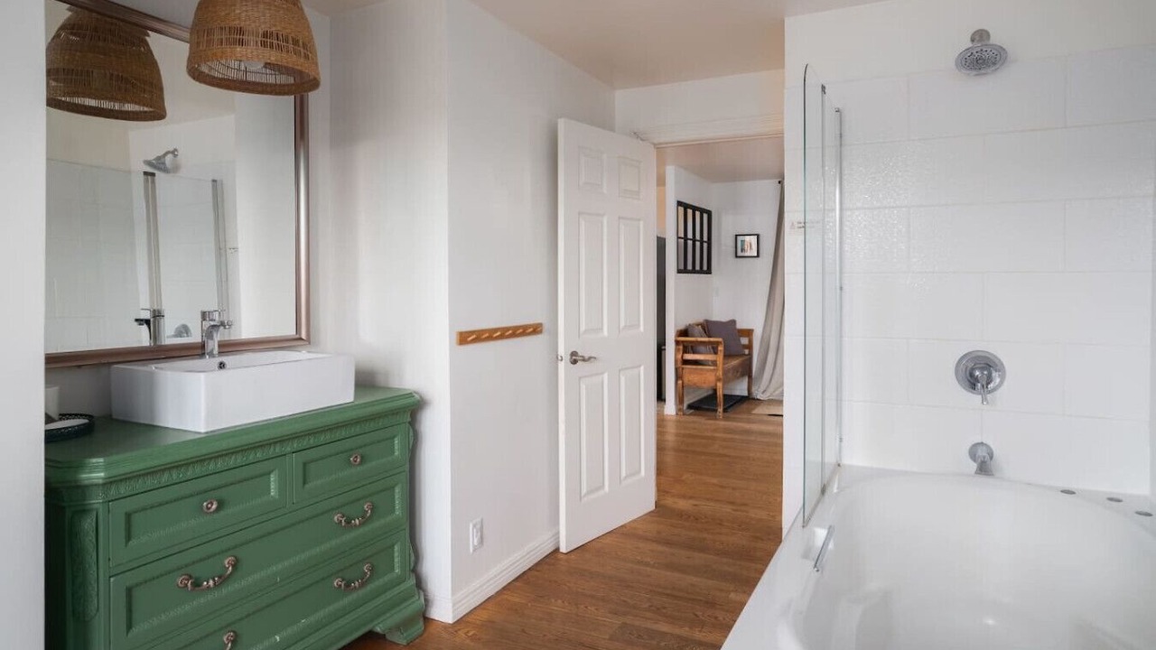 Photo of Bathroom in Saint-Alexis-des-Monts