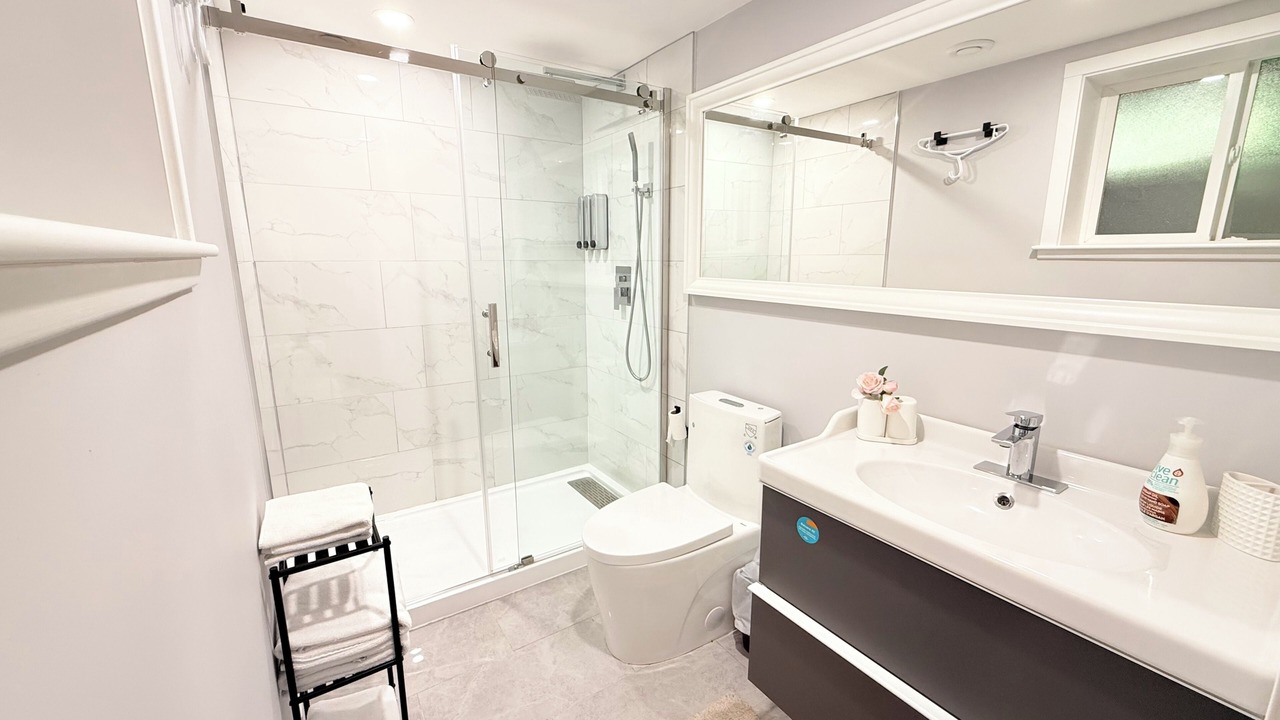 Photo of Bathroom in West Vancouver
