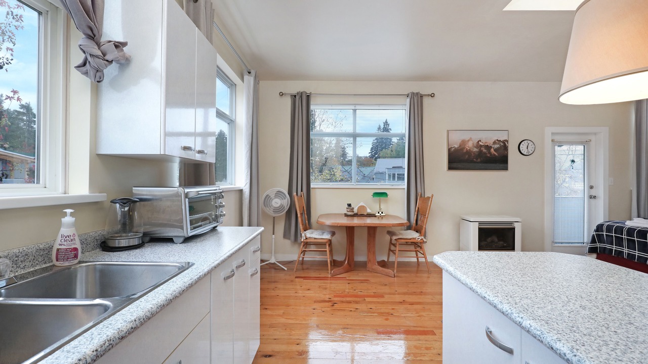 Photo of Kitchen in Courtenay