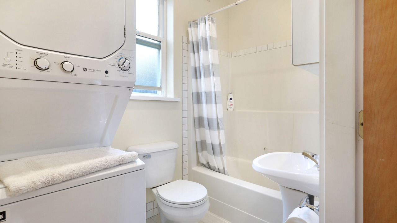 Photo of Bathroom in Courtenay