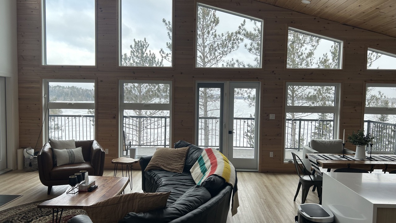 Photo of Livingroom in Sioux Narrows Nestor Falls