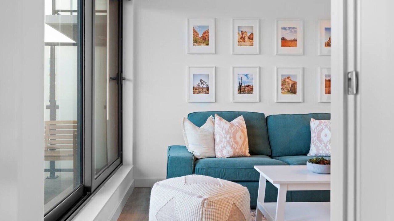 Photo of Livingroom in Crescent Heights