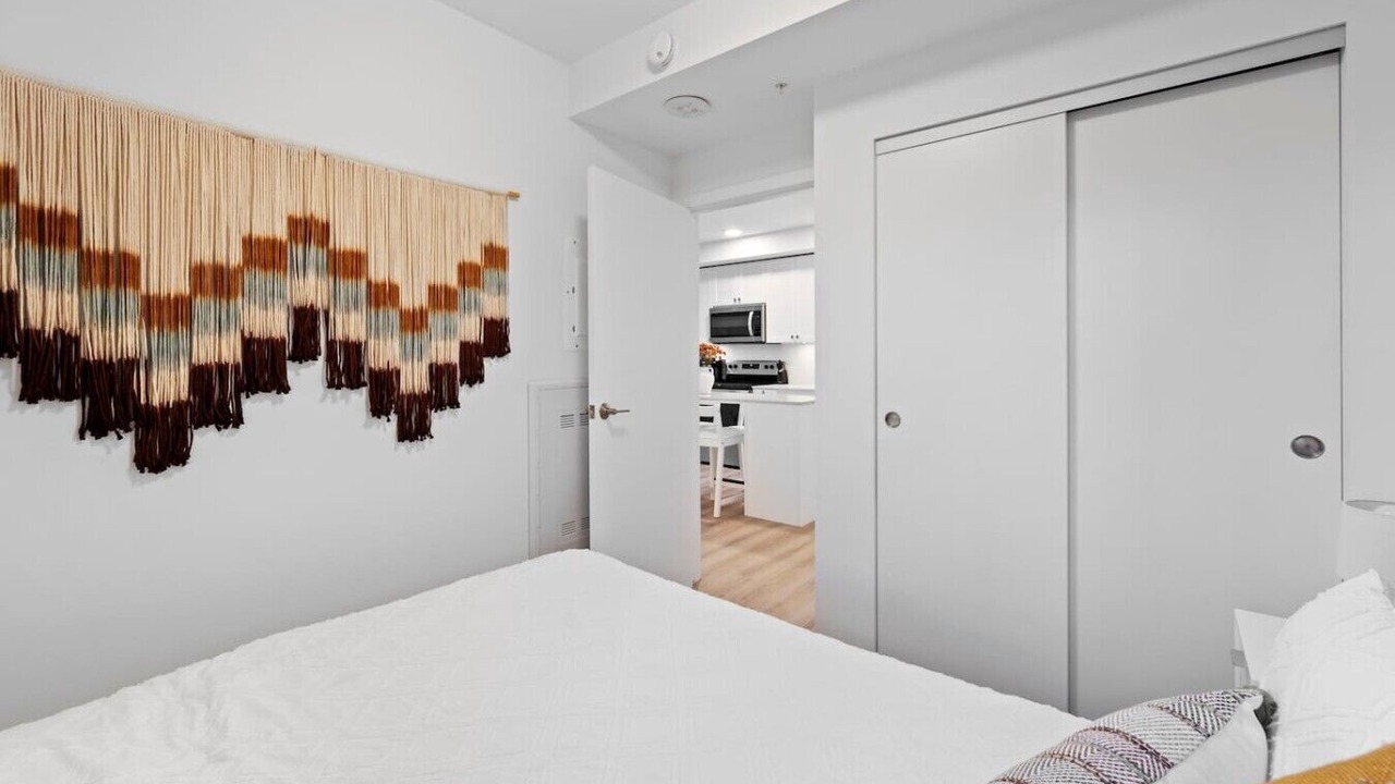 Photo of Bedroom in Crescent Heights