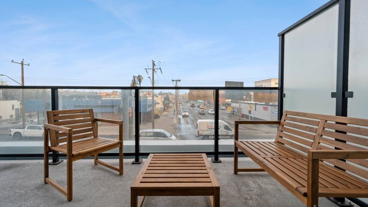 Photo of Outdoor in Crescent Heights