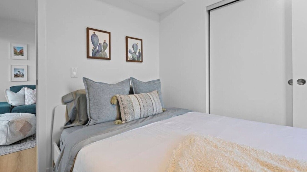 Photo of Bedroom in Crescent Heights
