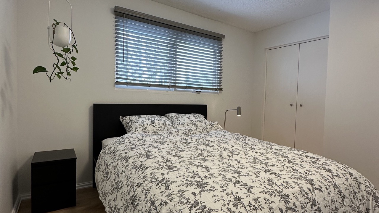 Photo of Bedroom in Midnapore