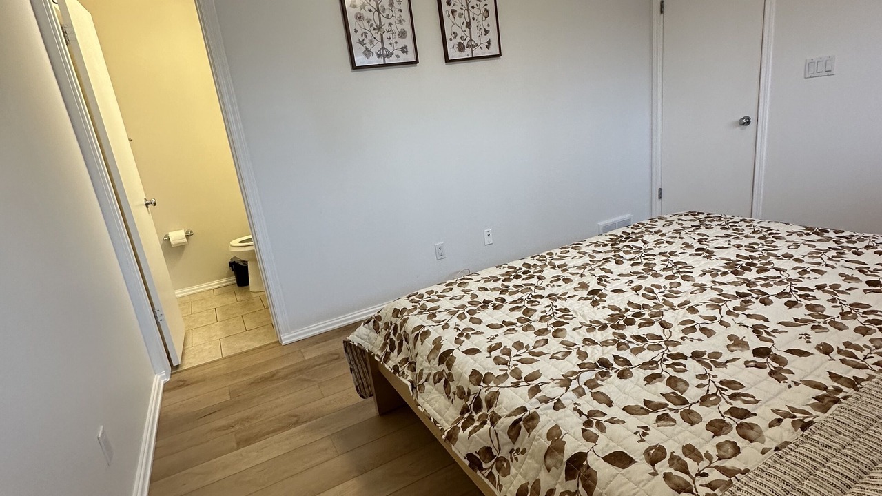 Photo of Bedroom in Midnapore