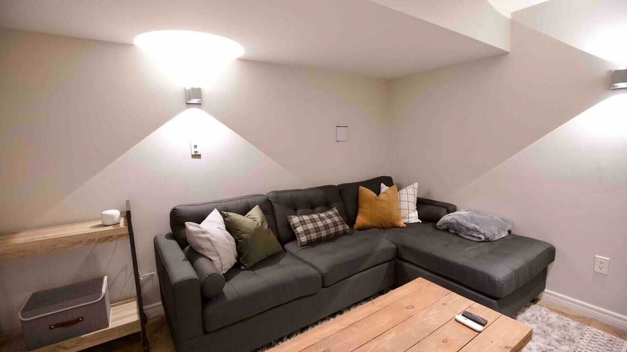 Photo of Livingroom in Leslieville
