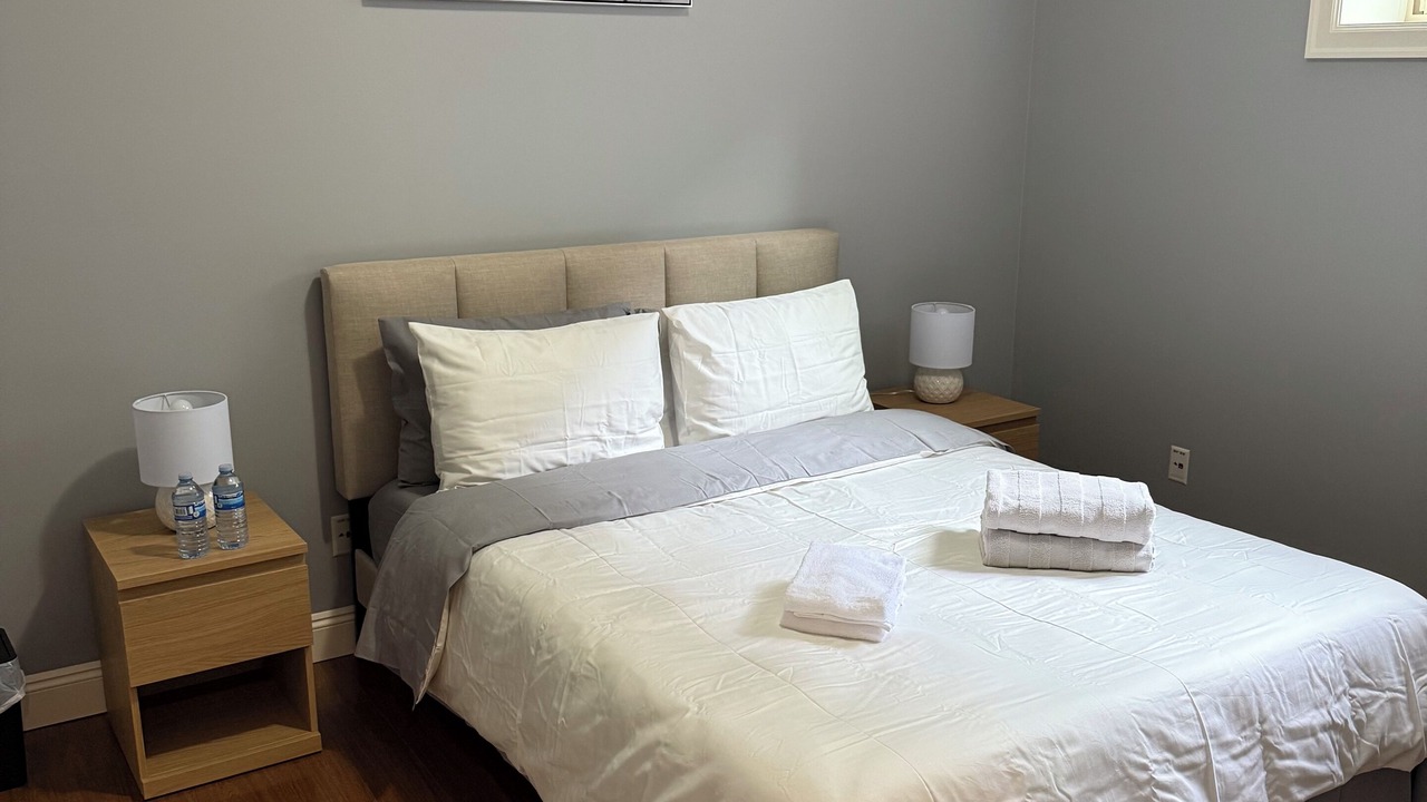 Photo of Bedroom in Arbutus Ridge