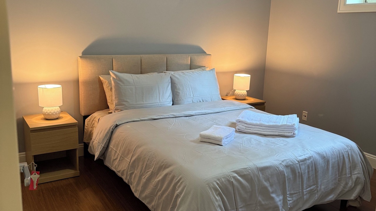 Photo of Bedroom in Arbutus Ridge