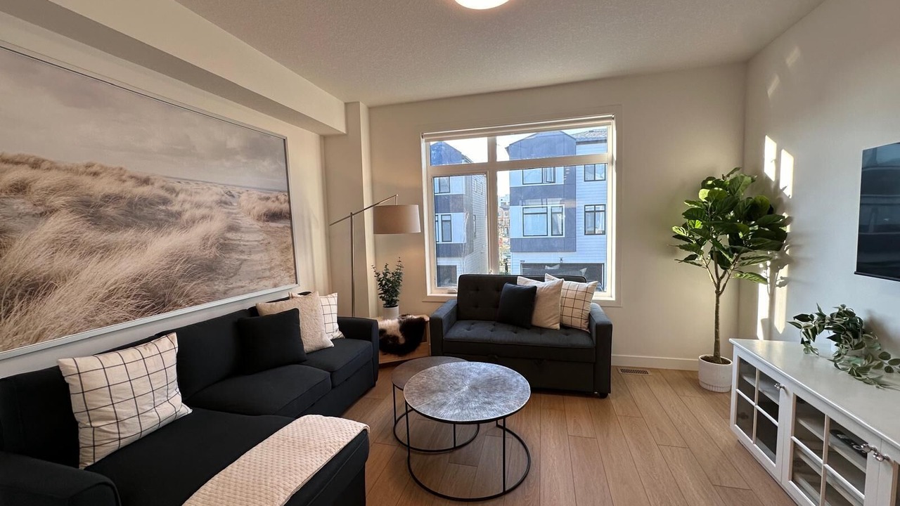 Photo of Livingroom in Calgary