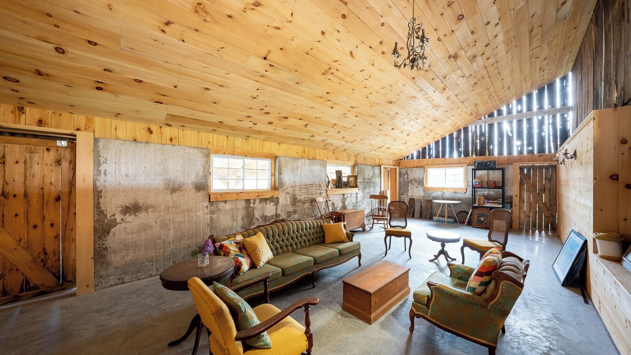 Photo of Livingroom in Gilbert Mills