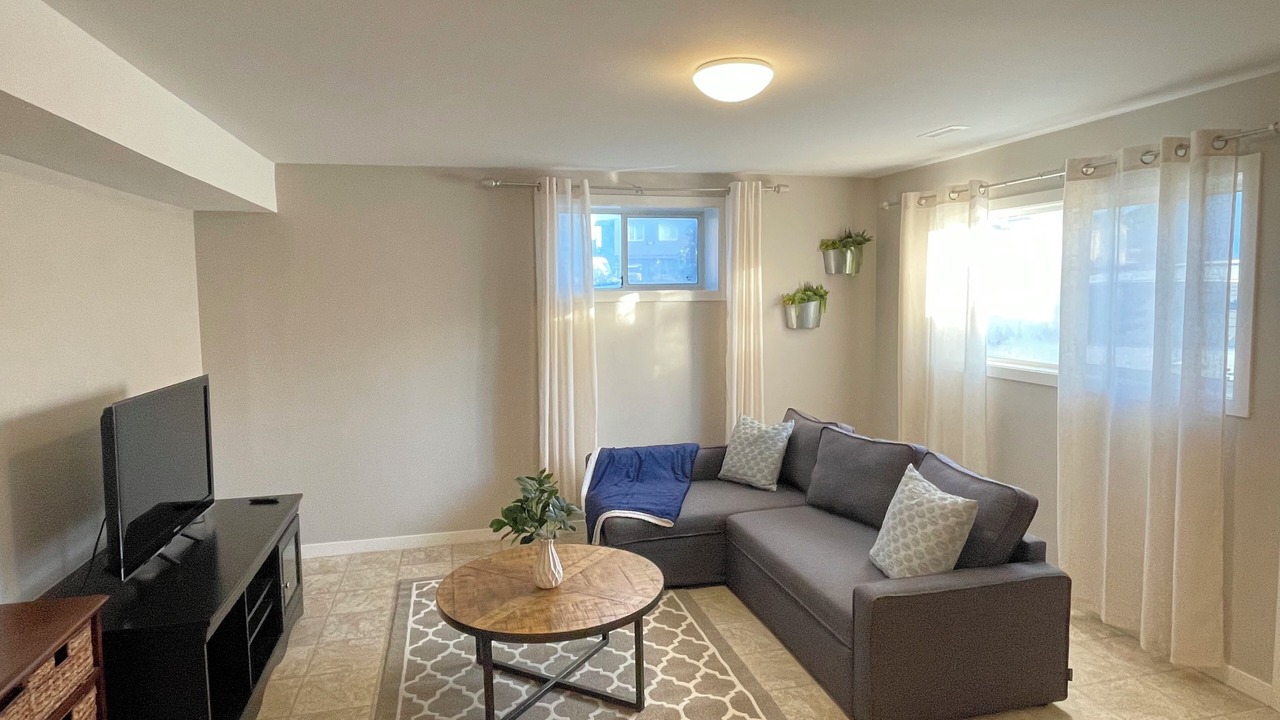 Photo of Livingroom in Okanagan-Similkameen