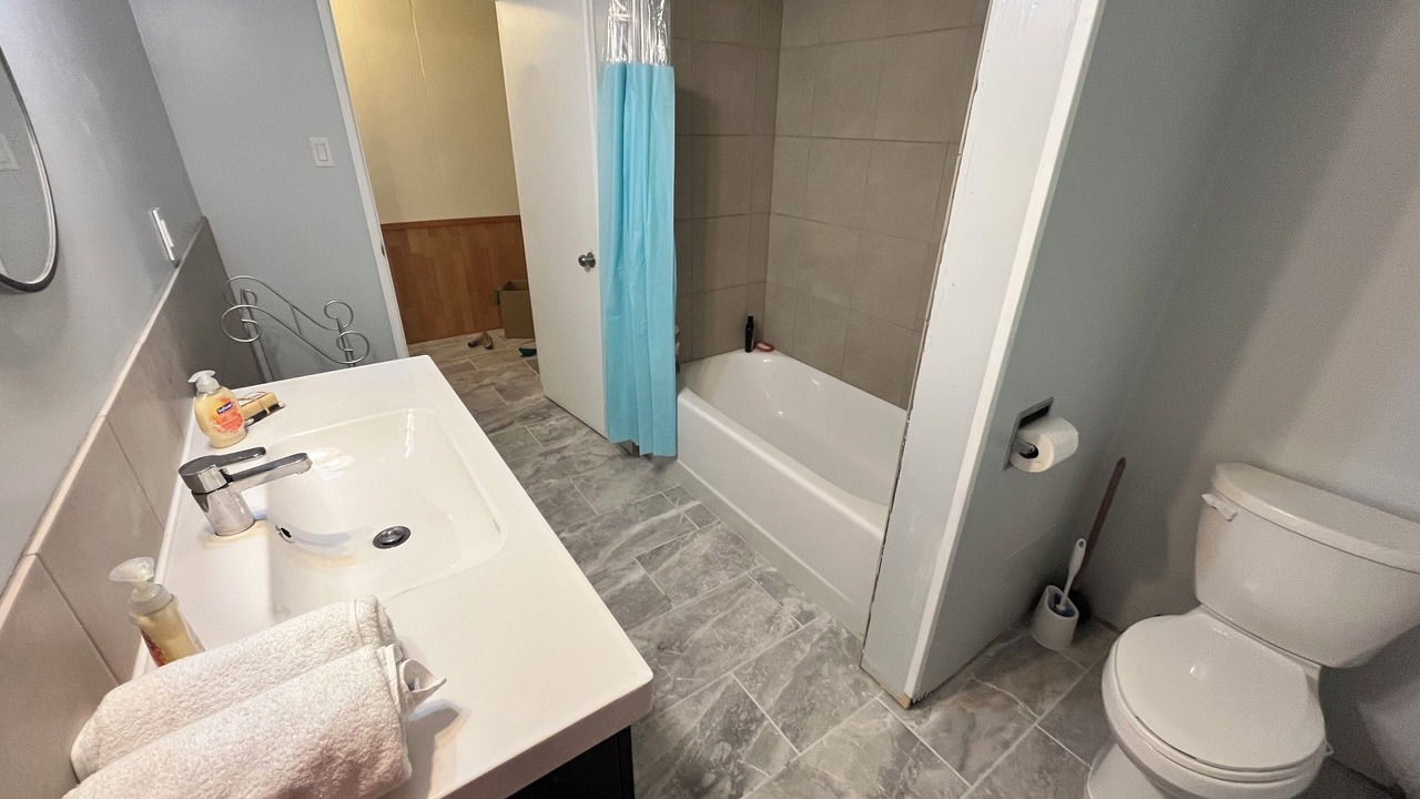 Photo of Bathroom in Lake Cowichan