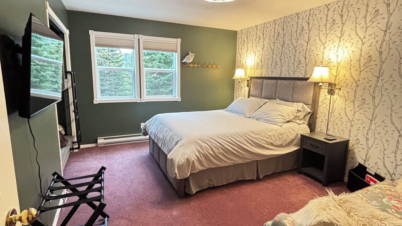 Photo of Bedroom in Silver Star Mountain