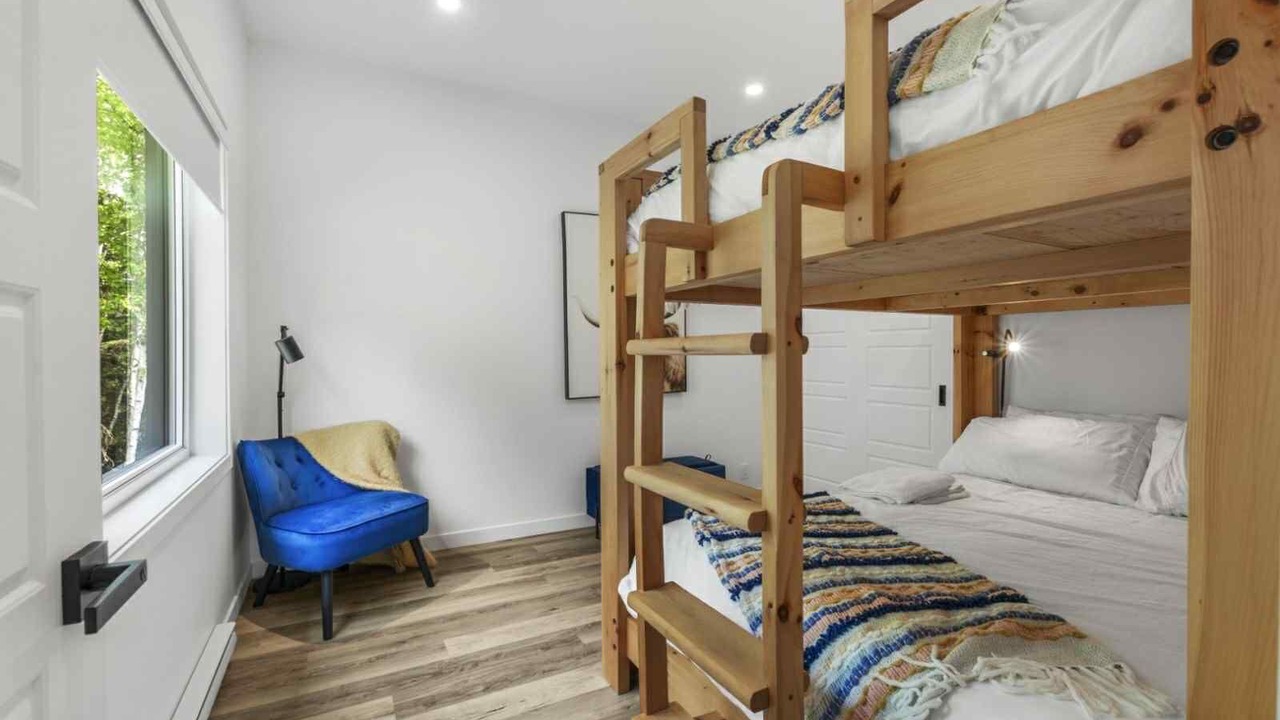 Photo of Bedroom in Baie-St-Paul