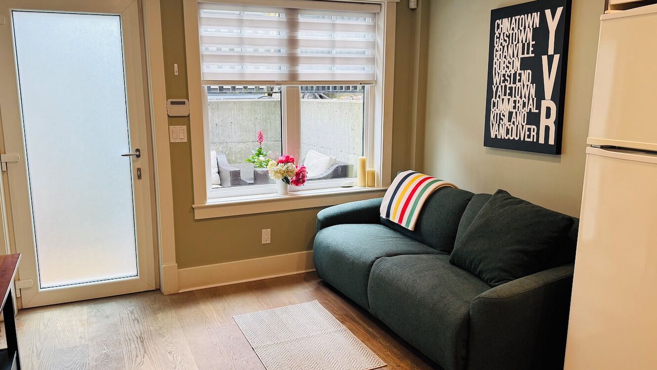 Photo of Livingroom in Kitsilano