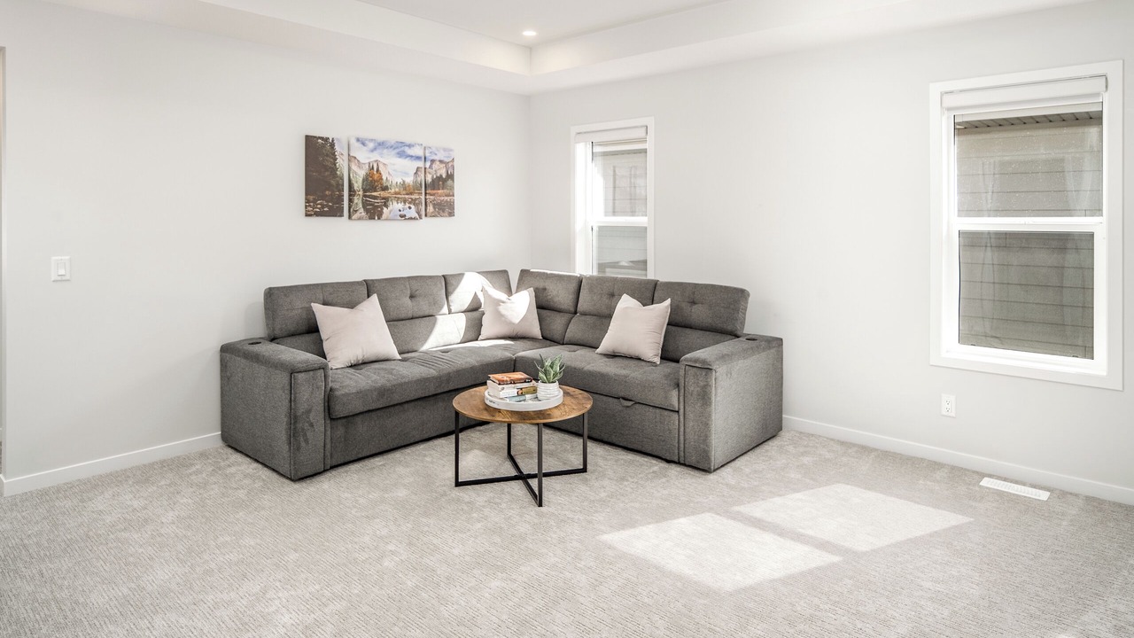Photo of Livingroom in Southeast Calgary
