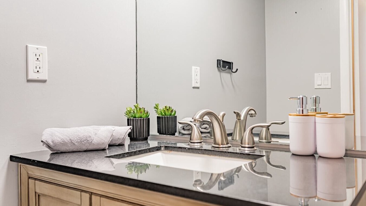 Photo of Bathroom in Fort York
