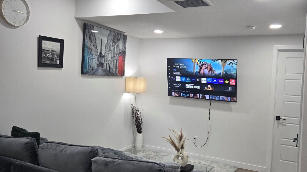 Photo of Livingroom in Northwest Edmonton