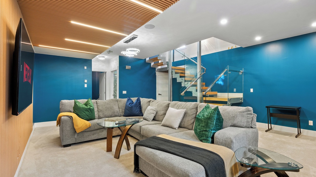 Photo of Livingroom in Southwest Calgary