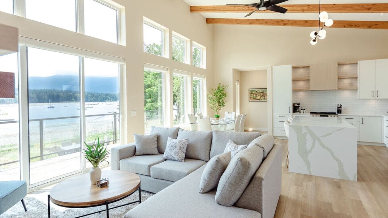 Photo of Livingroom in Regional District of Nanaimo