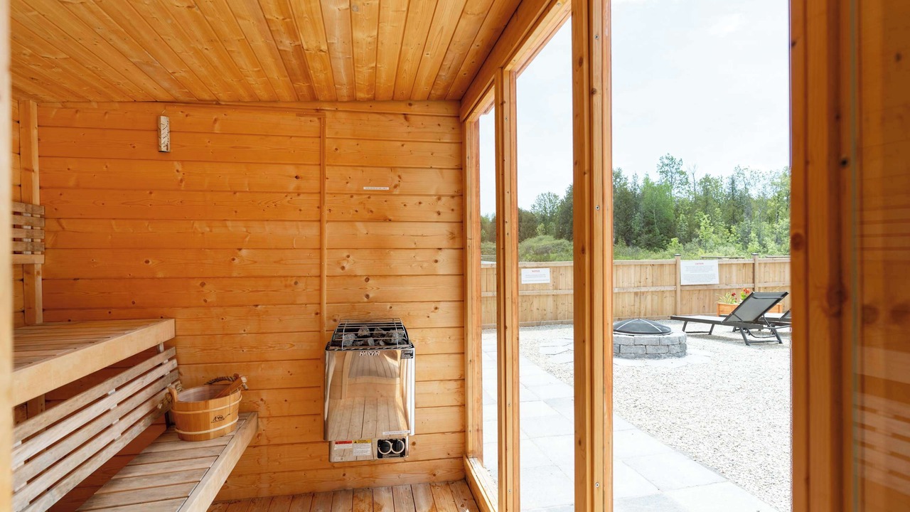 Photo of Patio Balcony in Miller Lake