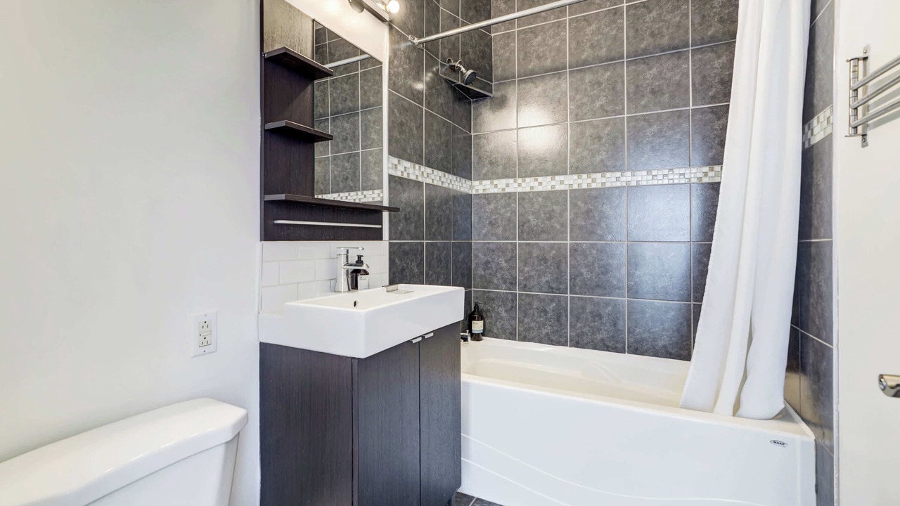 Photo of Bathroom in Plateau Mont Royal